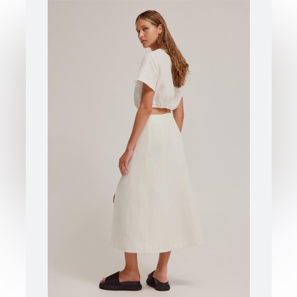 Fame and Partners Two Piece Set size cream color